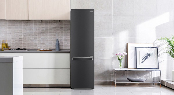 LG'S ECO-CONSCIOUS BOTTOM-FREEZER SHOWS OFF TOP-TIER ENERGY EFFICIENCY AT IFA 2022