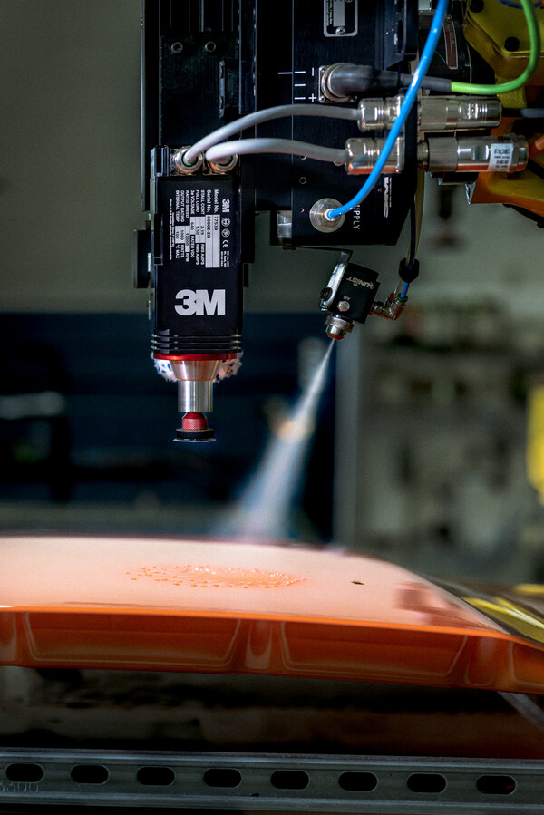 3M Finesse-it Robotic Paint Repair System wins another international SURCAR award