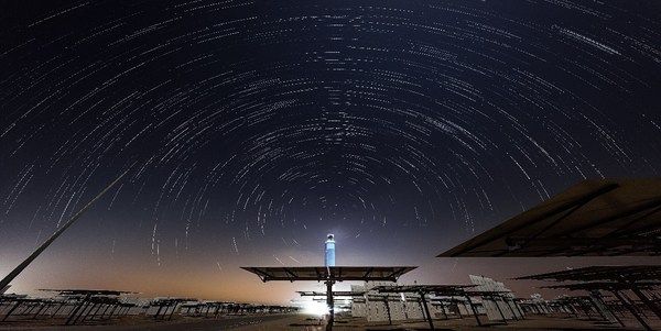 Shanghai Electric's Solar Thermal Trough Unit No. 1 Project in Dubai Connects to the Grid