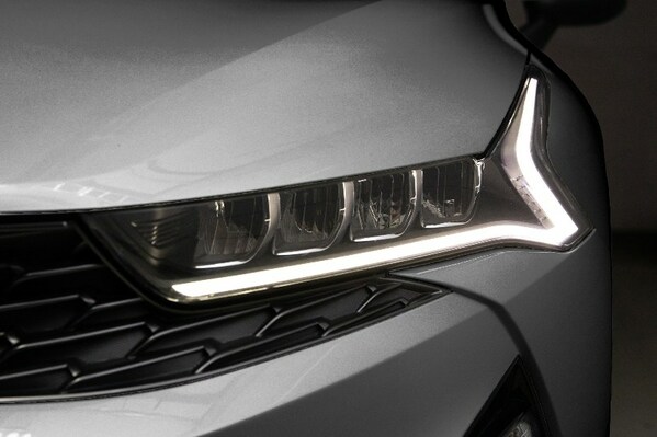 Samyang Corporation Develops High Transmittance Polycarbonate for Daytime Running Lights of Automobiles