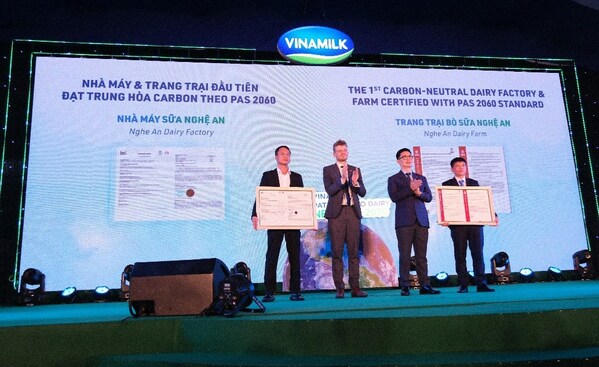 Vinamilk Announces "Pathways to Dairy Net Zero 2050" and the First Carbon-Neutral Factory and Farm in Vietnam