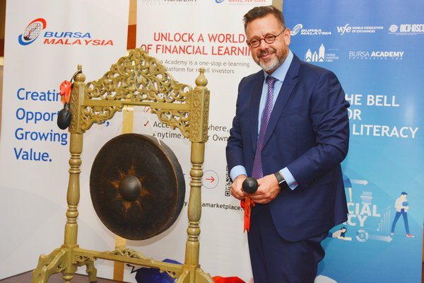 Bursa Malaysia Rings the Bell for Financial Literacy in Celebration of World Investor Week 2020