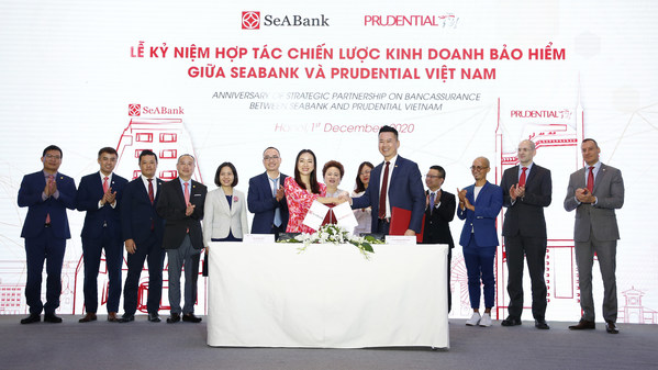 Prudential Vietnam and SeABank (Vietnam) strengthen their strategic partnership and sign an agreement on digital product distribution