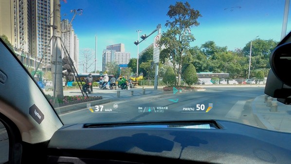 Raythink Releases AR HUD at CES 2021, Launching the Interaction Revolution of AR Intelligent Driving