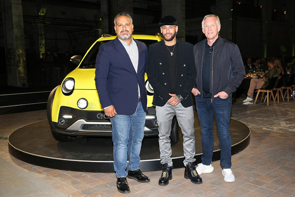 Electromobility with innovation, practicality and purpose: Brazilian football sensation, Neymar Jr., unveils e.GO Mobile's next generation line up e.wave X