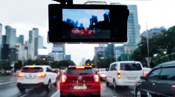 Cash rewards for Singapore's courteous motorists