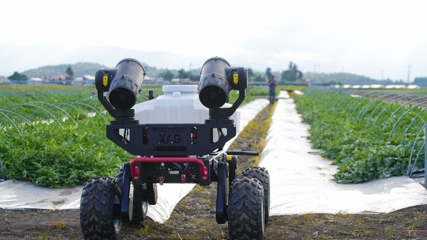 XAG Brings in Self-driving Robot to Ease Burden of Japanese Fruit Farmers