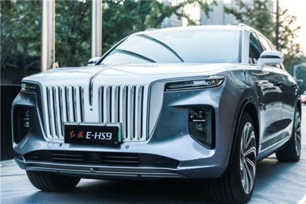 Xinhua Silk Road: China's iconic sedan brand Hongqi outshines at Financial Street Forum 2021