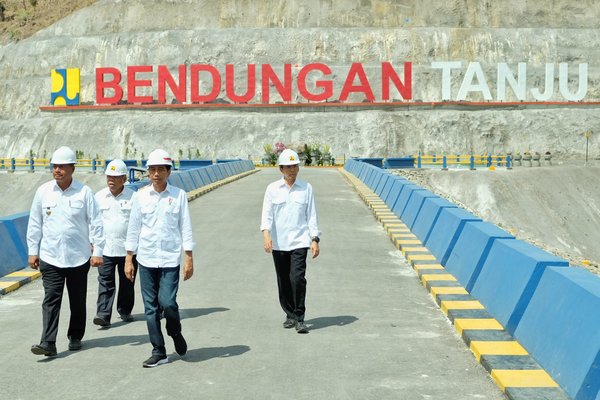 President Joko Widodo Unveils Tanju Dam to Support West Nusa Tenggara as the National Food Granary