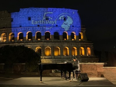 For The 50th Anniversary of Earth Day, His Holiness Pope Francis Honors The Planet; Zucchero And Bono Sing Emotional Rendition Of "CANTA LA VITA" To Pope Francis And Earth Day At Rome's Colosseum