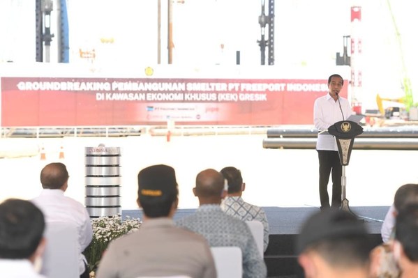 Groundbreaking: President Joko Widodo kicks off construction of the world's largest copper smelter in JIIPE