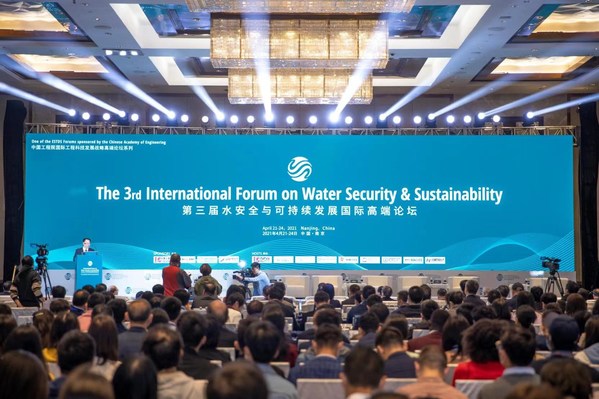 Chinese and Foreign Scholars Discuss Water Security and Sustainability